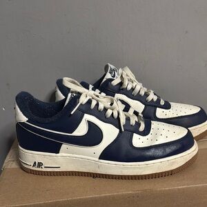 Nike Men's Navy and White Air Sneakers